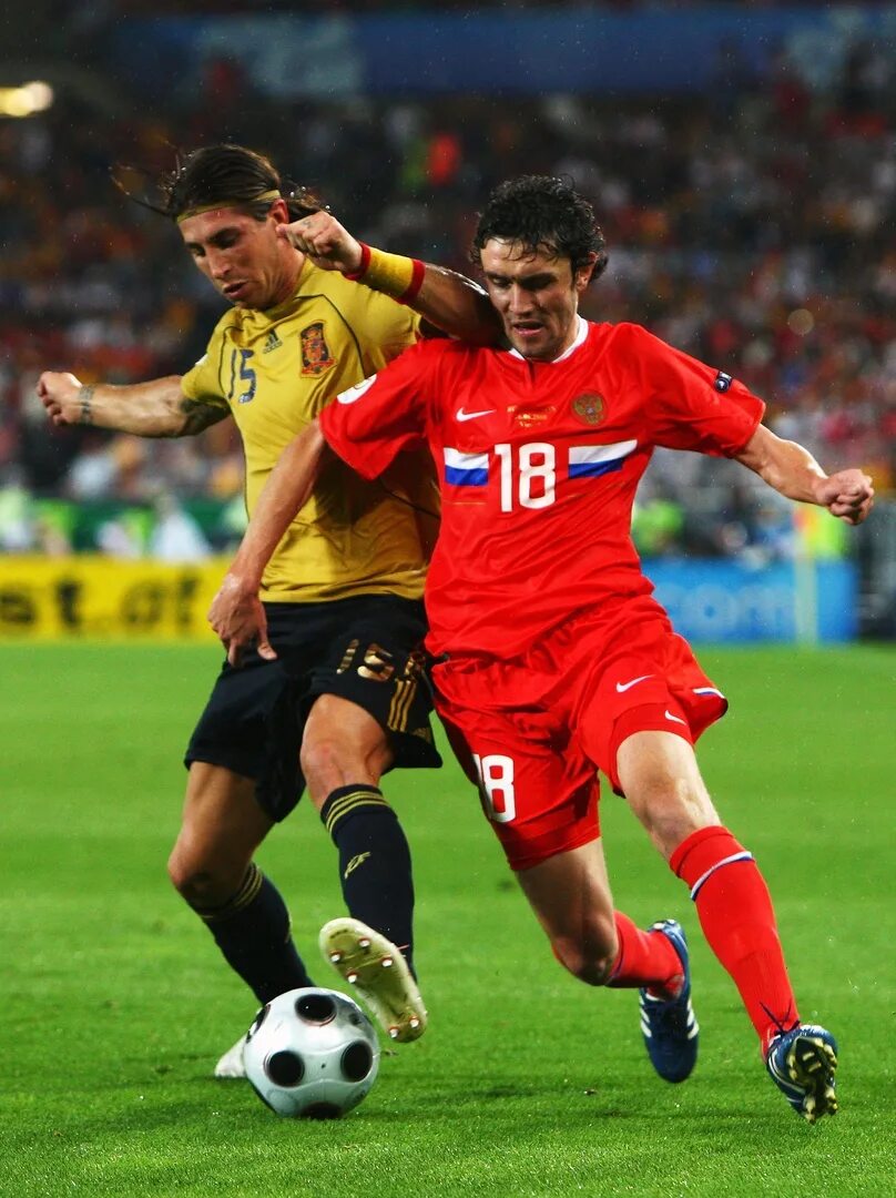 Футбол че 2008. Испания евро 2008. Хави на че 2008. Испания 2008 чемпионат европы финал. Динияр билялетдинов евро 2008.