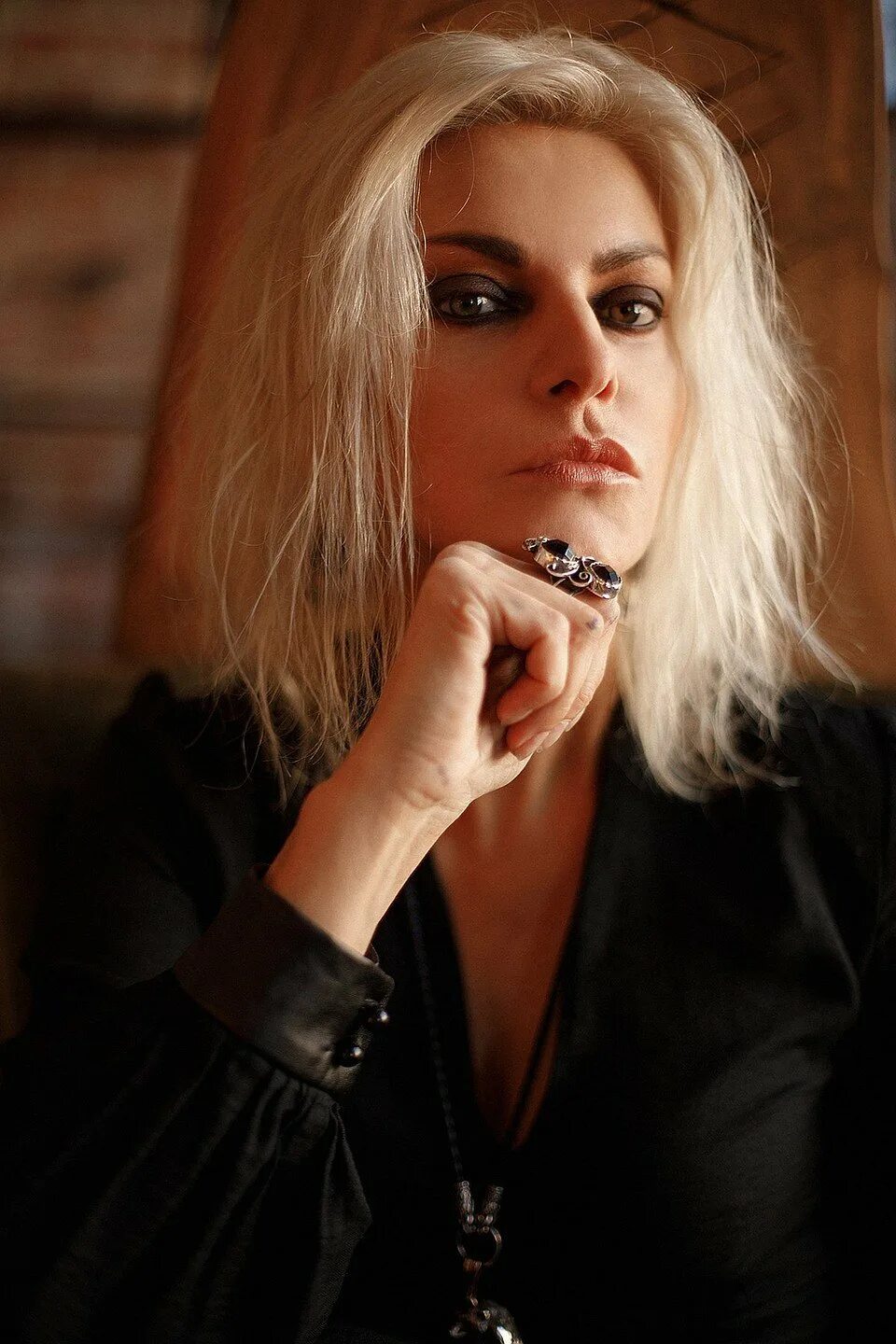 Экстрасенса татьяну ларину. Экстрасенса татьяну ларину. Экстрасенсы с татьяной лариной 3 сезон. Дневник экстрасенса с татьяной лариной. Татьяна ларина экстрасенс фото.