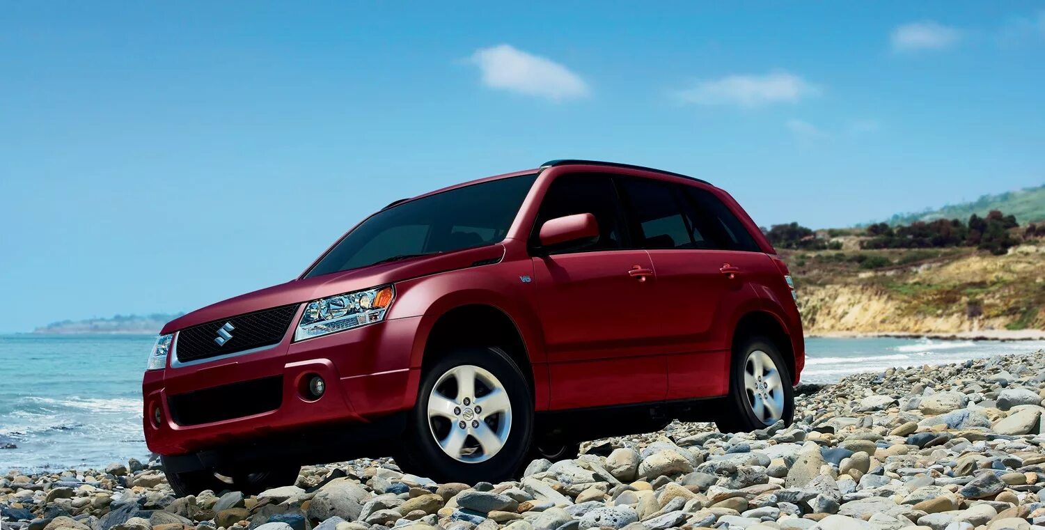 Suzuki grand vitara. Ремонт гранд витары. Покраска ручек дверных автомобиля сузуки гранд витара 2007. Машина гранд витара. Suzuki vitara 2022 авто на подъемнике.
