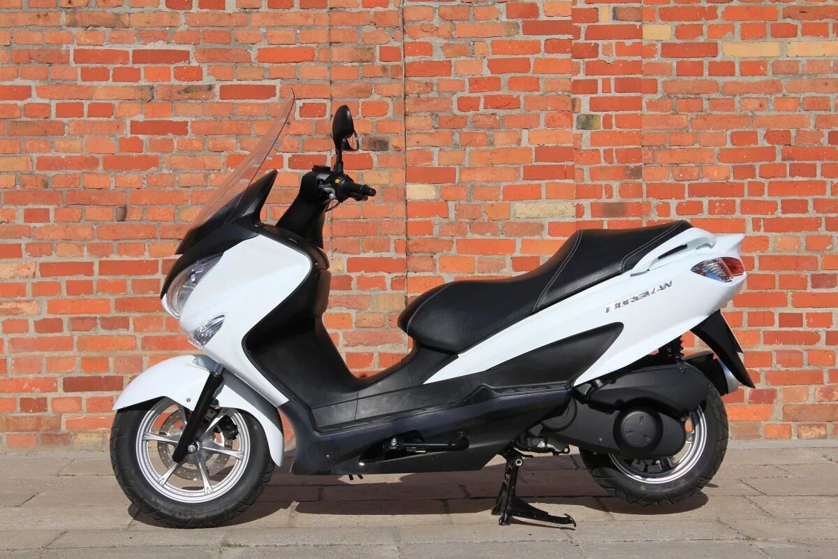 Сузуки аддресс 110. Скутер suzuki address 110. Характеристики скутера сузуки. Мопед suzuki address 50. Burgman 650 executive.