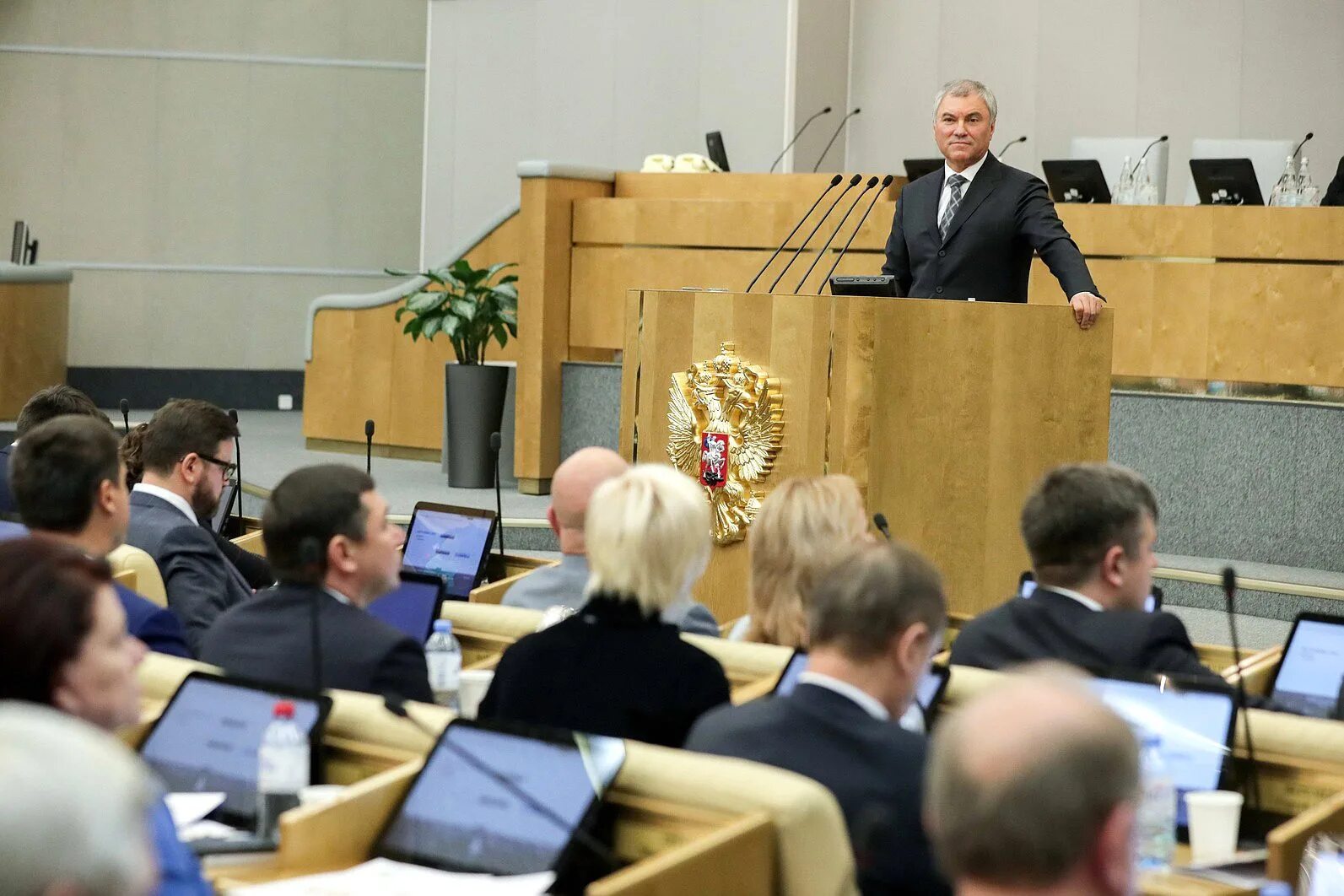 Государственная Дума заседание Володин. Фото Володин в ГД РФ. Госдума новости на сегодня о пенсиях