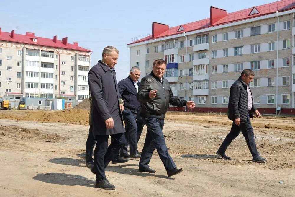 Работа в городе ишиме. Благоустройство в ишиме. ишимагрострой. глава ишима. благоустройство общественных территорий.