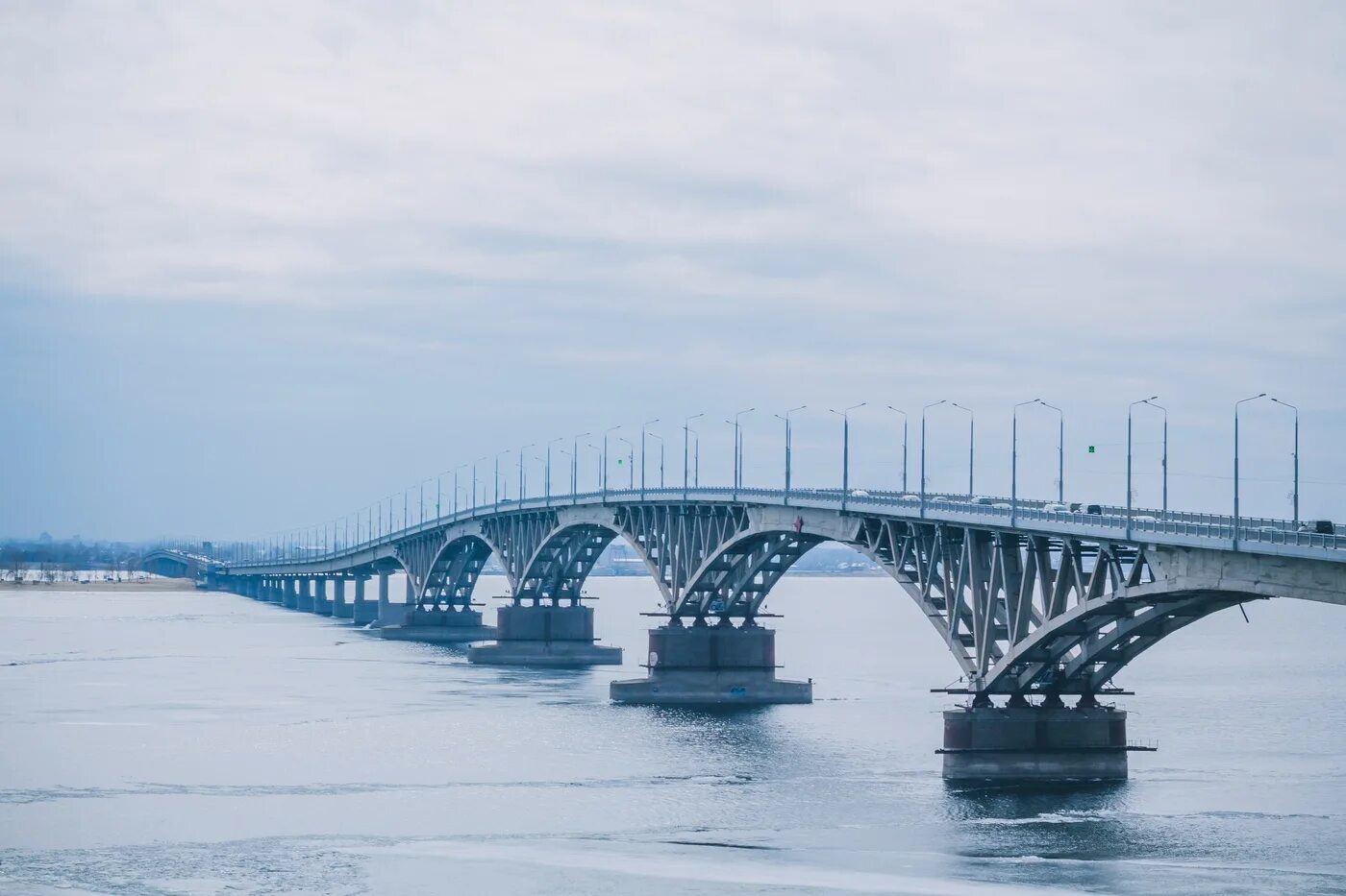 Саратовский мост через волгу. Саратовский железнодорожный мост. Саратовский мост длина. Саратовский мост через волгу. Энгельс мост через волгу.