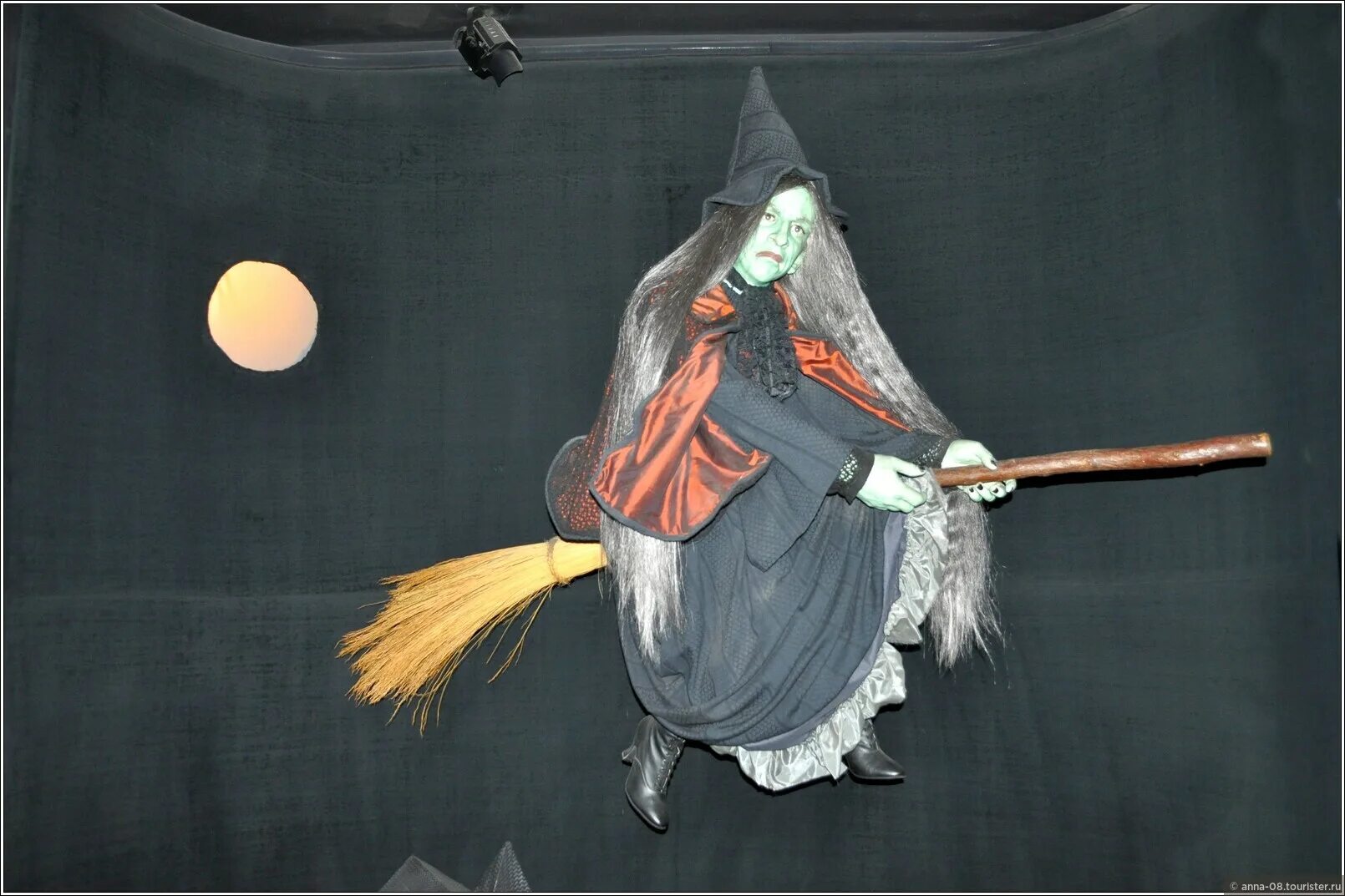 Оз великий и ужасный гингема. Ана улару изумрудный город. Злая ведьма бастинда. Ведьма гингема изумрудный город. Ведьма г.