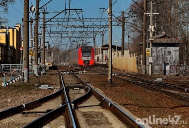 Вышний волочек эт2м. Электричка спб мга. Электричка санкт-петербург волховстрой 1. Электричка мга спб ладожский. Станция невдубстрой.