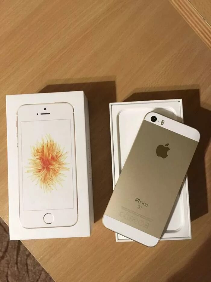 Apple se gold. Iphone se Gold 32gb. Iphone 5se Gold. Iphone se 2016 золотой. Айфон se 32 ГБ.