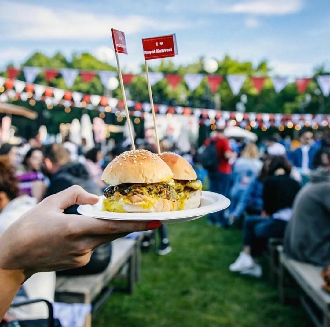 Фестиваль еды. Food fest. Фестиваль еды. Фудкорт на фестивале. Фестиваль еды.