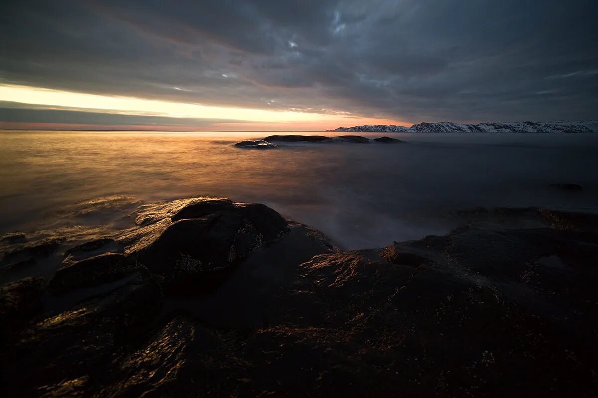 Териберка в мае. Териберка в августе. Баренцево море фото. Териберка ледовитый океан. Кольский полуостров баренцево море териберка.