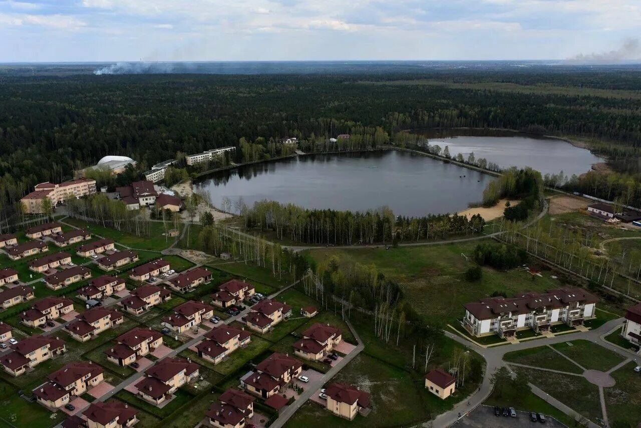 Коверши ногинск. Озеро коверши ногинский район. Коверши яхонты. Коверши яхонты. Яхонты ногинск территория.