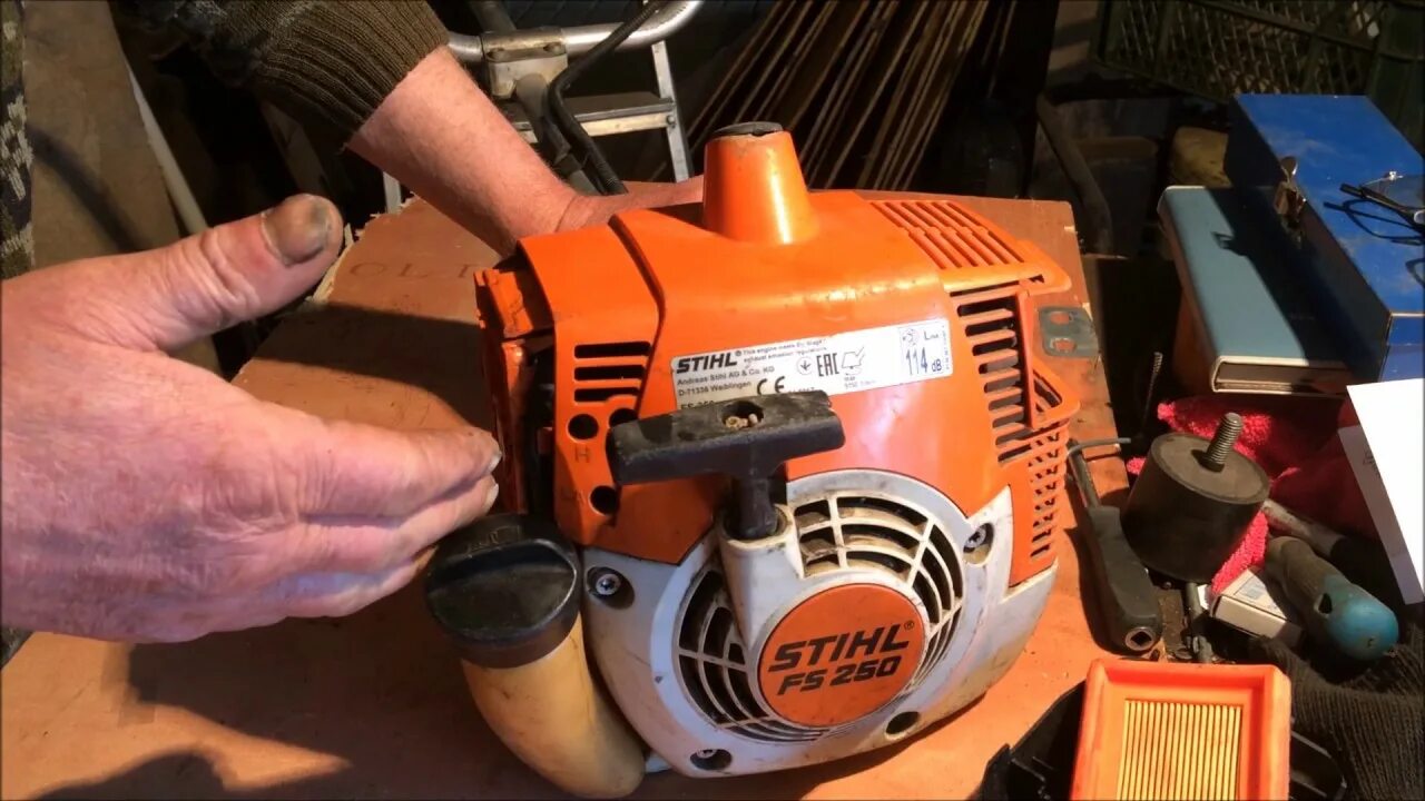 Штиль 250 видео. Stihl FS 250. Мотокоса штиль 250. Триммер Stihl FS 250. Штиль 250 коса.