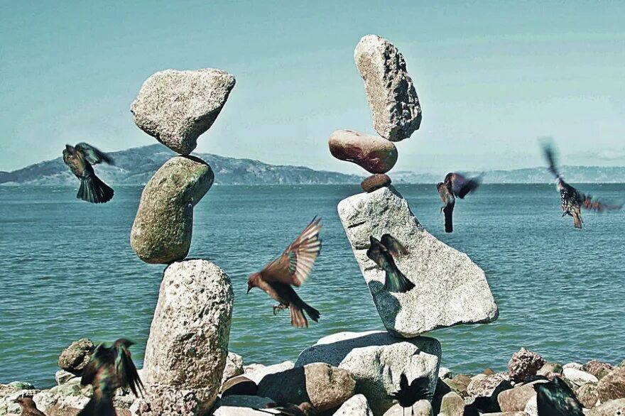 Установить камни времени. Искусство складывания камней. Камни друг на друге. Камни сложенные друг на друга. Камни друг на друге озеро.