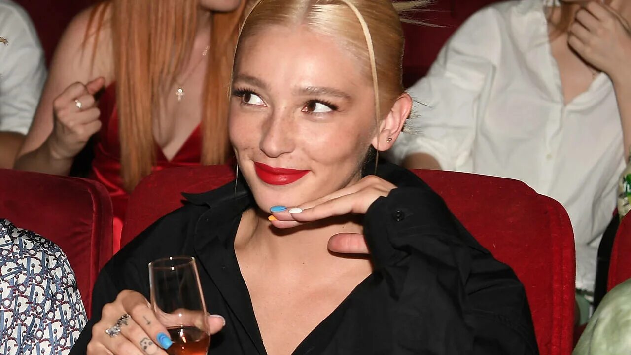 гагарина была на вечеринке ивлеевой. ивлеева 2022. вечеринка ивлеевой 2021. гагарина была на вечеринке ивлеевой. вечеринка ивлеевой 2021.