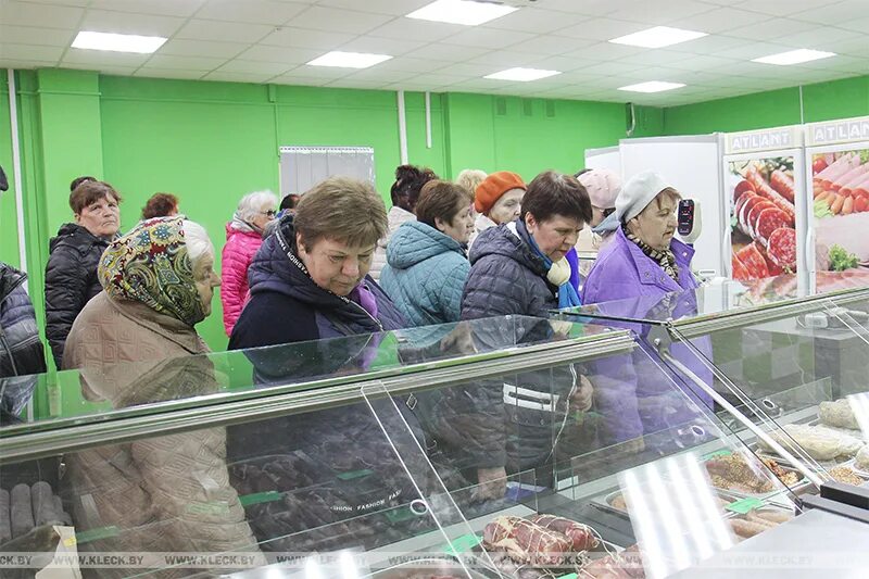 Барахолка клецк. Барахолка клецк. Барахолка клецк. Барахолка клецк. Магазин друзья в клецке.