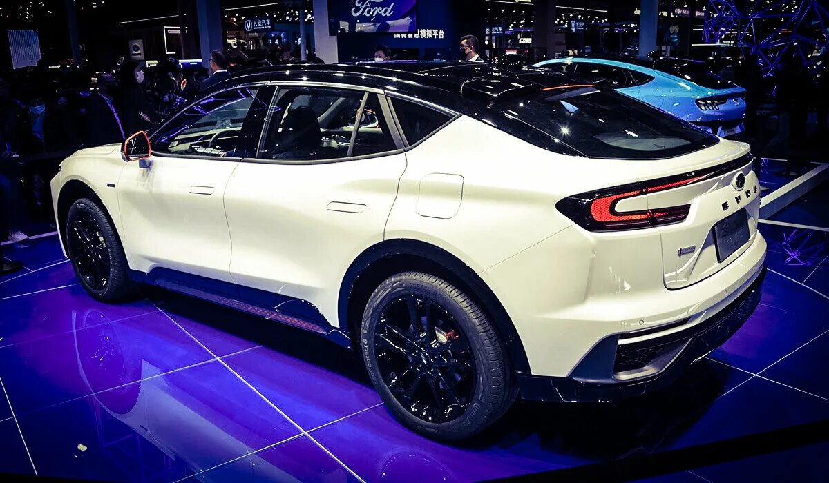 Evos nune 9 menit. Форд Эвос 2021. Ford EVOS 2022. Ford EVOS 2021. Ford Mondeo EVOS 2022.