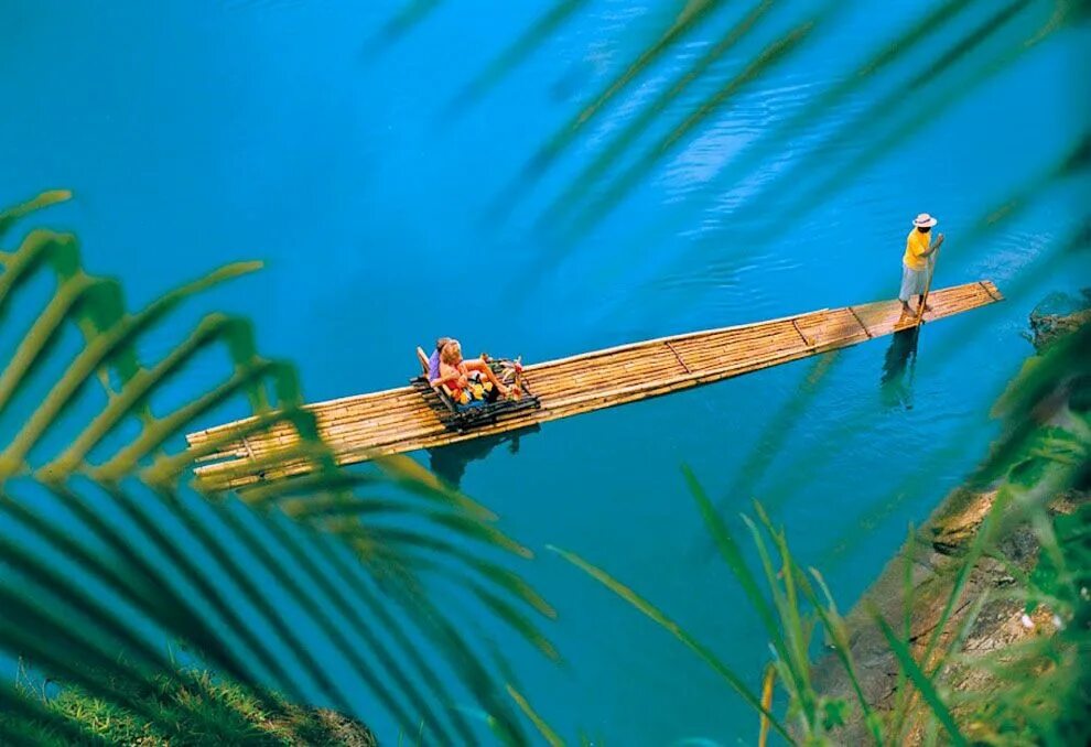 Ямайка стоит посетить страну с позитивным настроем. Бамбуковый плот. Китайские бамбуковые плоты. Плот из бамбука. Сплав на бамбуковых плотах као лак.