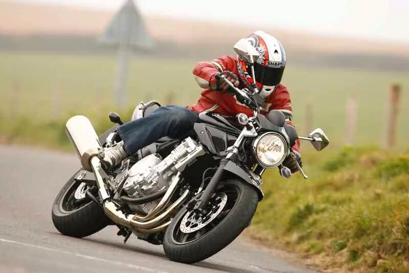 Сузуки бандит 1200. Сузуки бандит 400 макс скорость. Suzuki gsf 400. Suzuki bandit 1200s. Suzuki bandit 650.