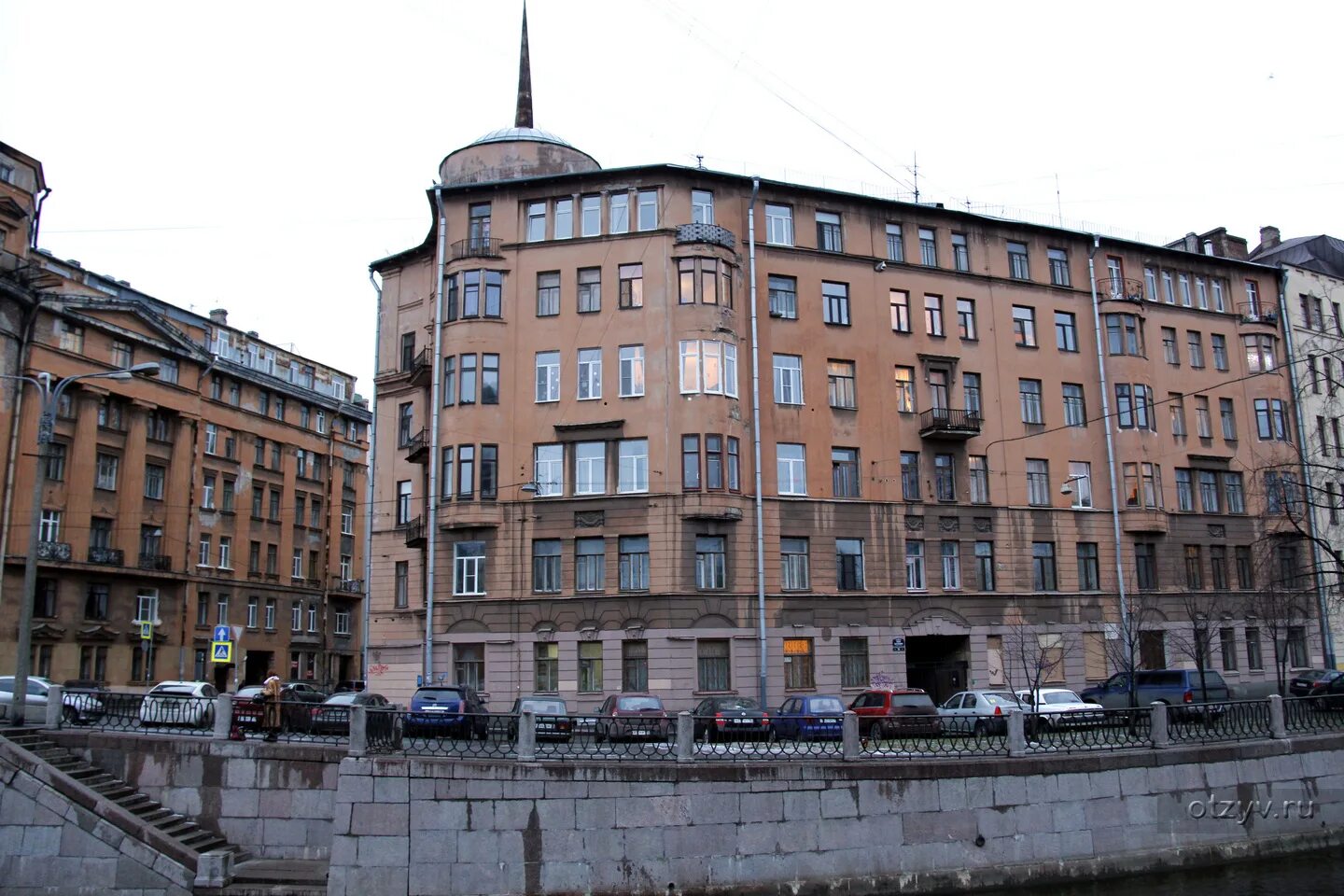 Какие петроградская. Питер петроградская сторона. Петроградский район. Весенняя улица. Петроградка в питере.