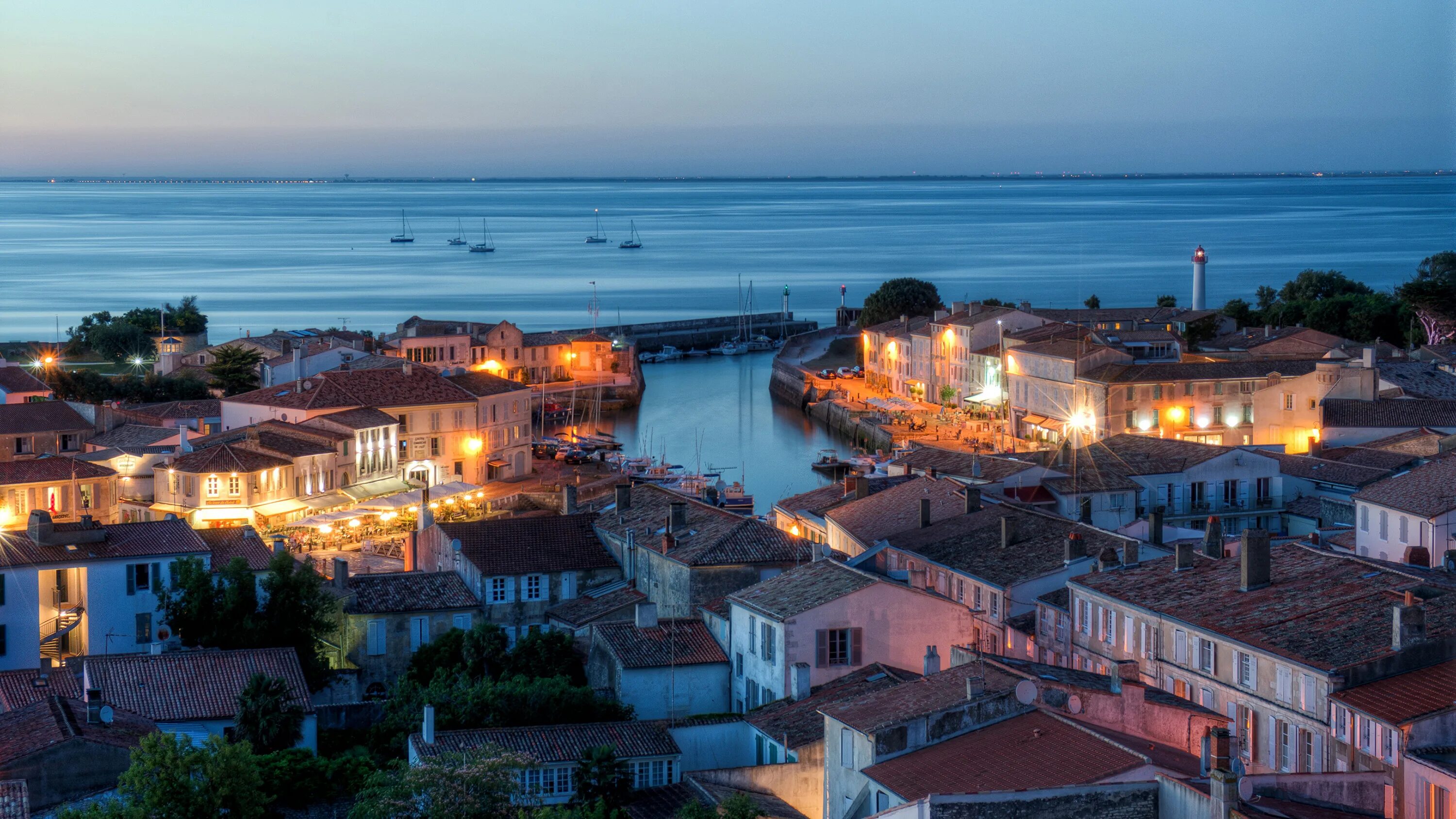 Франция île de ré. Остров рэ франция. Иль де ре франция. Сен мартен де ре. Re from france.