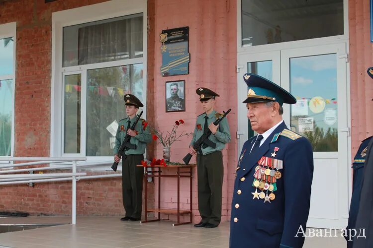 Краснодарский край крыловский район ст новосергиевская. Станица Новосергиевская Крыловский район Краснодарский. Станица Новосергиевская земляки. Станица Новосергиевская Краснодарского края летчица. Новосергиевская Краснодарский край Крыловский знаменитости.