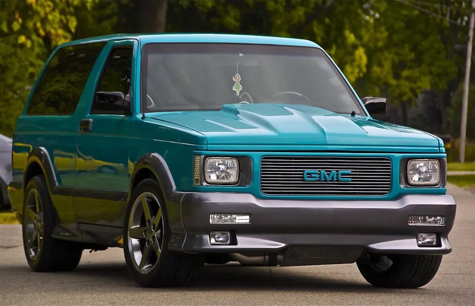 Gmc typhoon. GMC Typhoon 1991. Автомобиль GMC Typhoon. GMC Typhoon 1993.