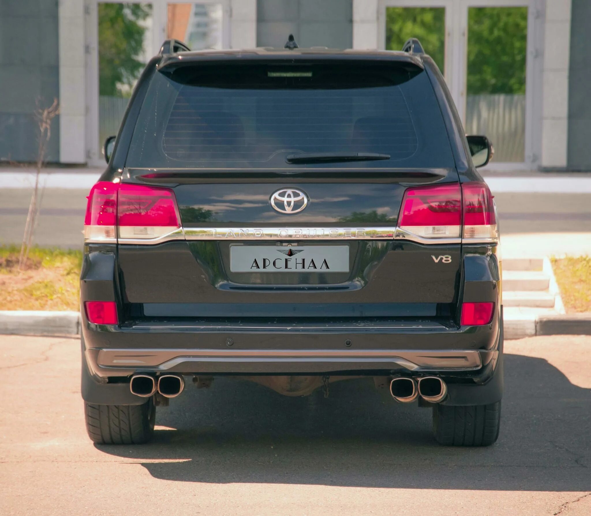 Toyota land cruiser 200 2013 black. Тойота 200 2013 года. Тойота 200 2013 года. Toyota land cruiser 200 2013. Тойота ленд крузер 2013.