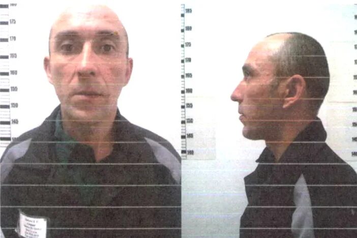 особо опасный тип преступника. розыск особо опасных преступников. особо опасный преступник. особо опасный тип преступника. разыскивается особо опасный преступник.