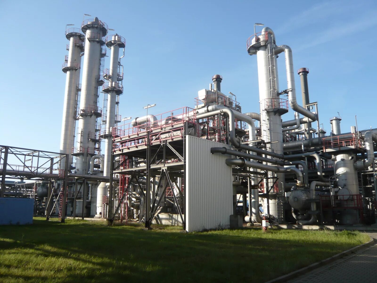 Methanol Plant. Щекиноазот метанол. Метанол фото. Производство метанола.