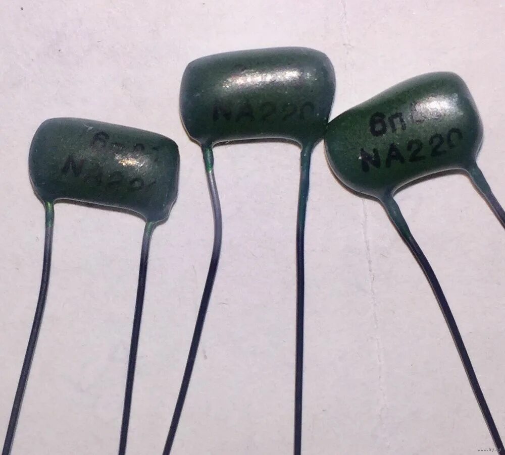 Конденсатор к 73-9 100 пикофарад. Конденсатор 10 пф маркировка. 10 пф 100 в. 10 пф 100 в. Конденсатор 100пф пленочный.