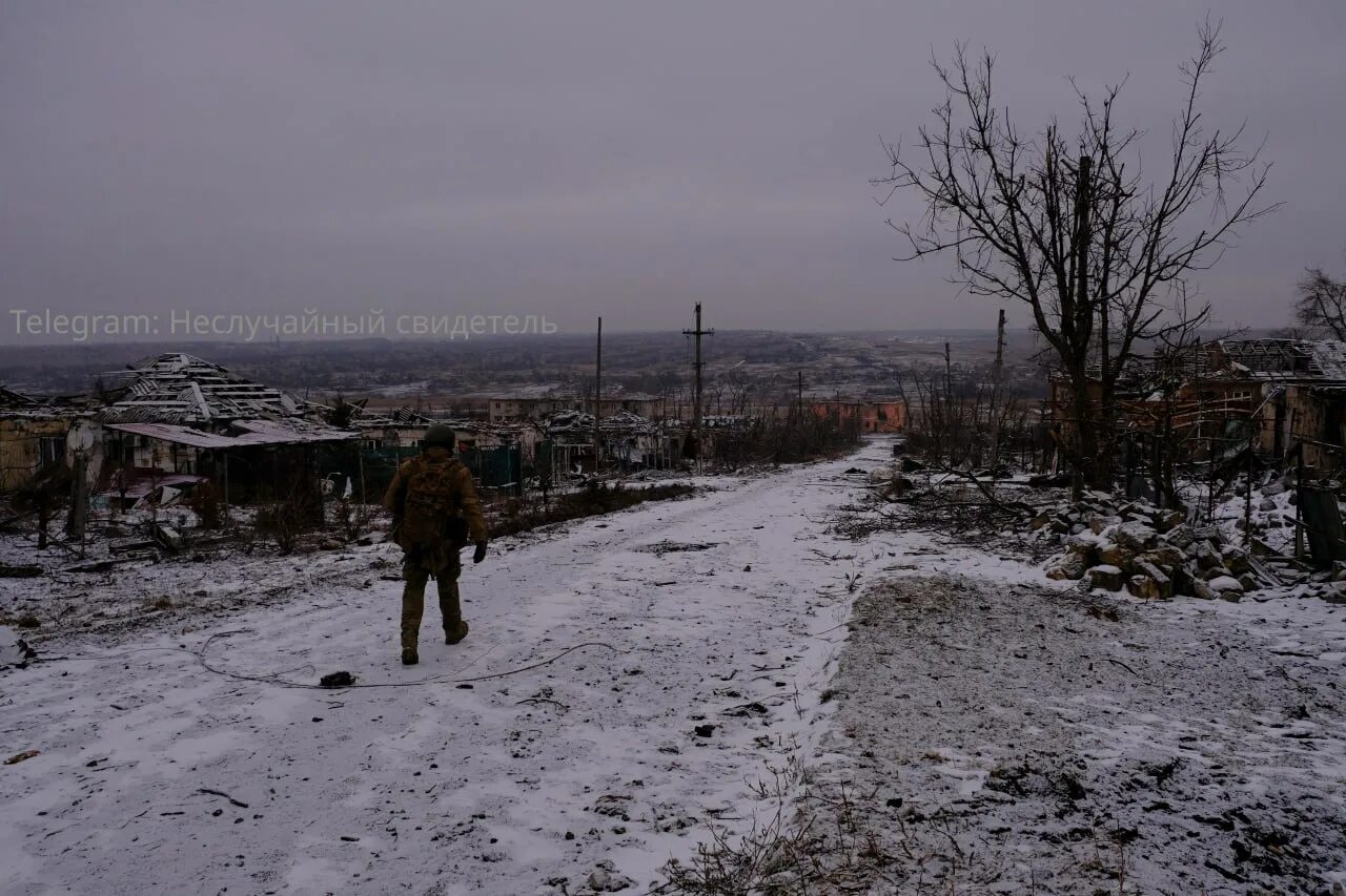 Бахмут репортаж. Бахмут донецкая область. Бахмут репортаж. Российские солдаты на донбассе. Бахмут 2022.
