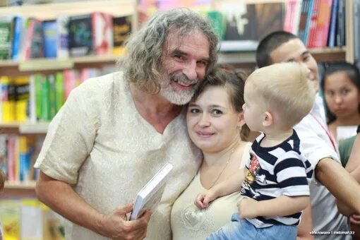 Вит мано разоблачение. Мано экстрасенс. вит мано жена. жена вит мано дарья. вит мано в молодости.