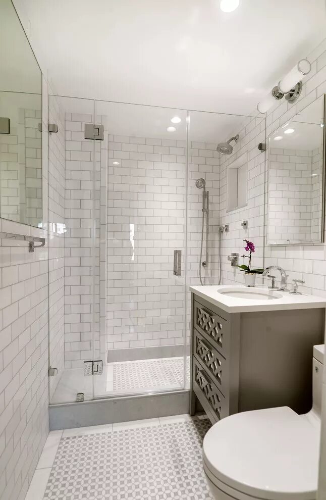 Плитка в маленькой ванне фото. Отделка маленькой ванной. Плитка в маленькую ванную. Небольшие Ванные комнаты. Плитка в маленькую вананную комнату.