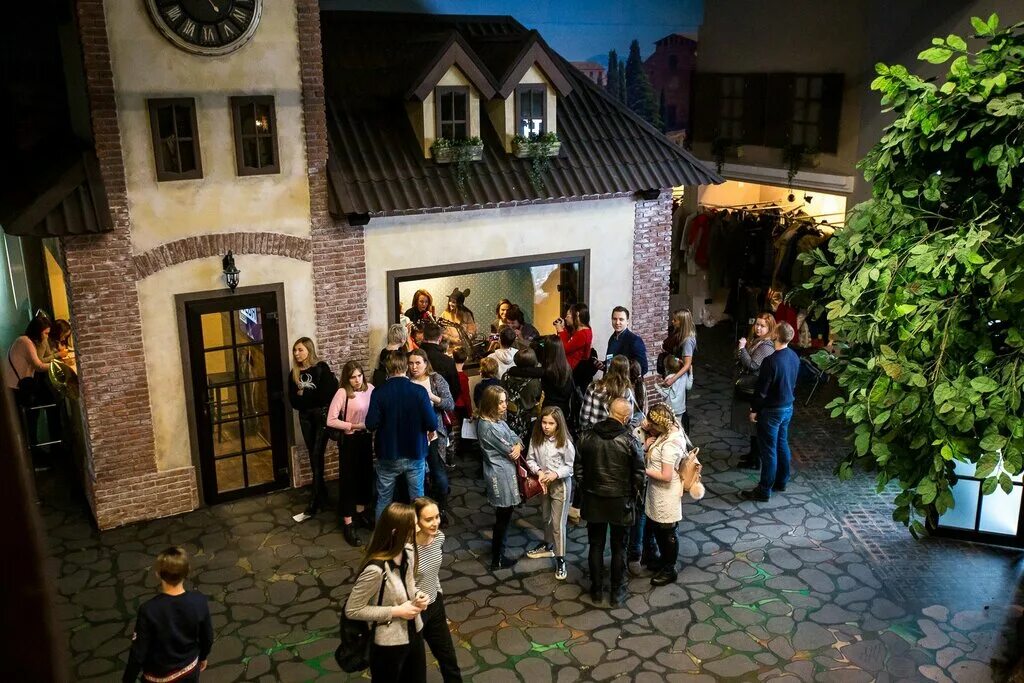 будапештская 4 фрунзенский район. невский 39 аничков дворец. , 13а. аничков дворец в санкт-петербурге. русский музей павильоны михайловского замка.