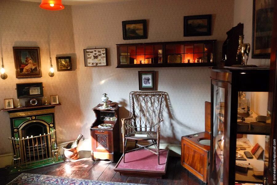 Музей шерлока лондон. Дом музей шерлока холмса. Бейкер стрит музей шерлока холмса. Музей шерлока лондон. Музей шерлока лондон.