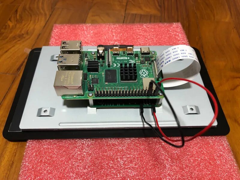 Screen raspberry. Распберри pi ssr. raspberry pi 4 dsi. raspberry pi 400 screen. raspberry pi 4 орк.