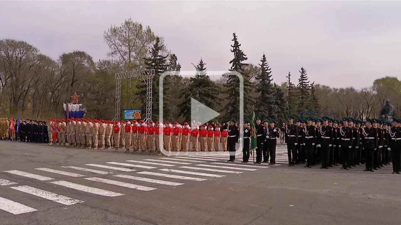 Парад в абакане 2025. Парад победы торжественный. генеральная репетиция парада. парад 8 мая. парад победы в республиках.