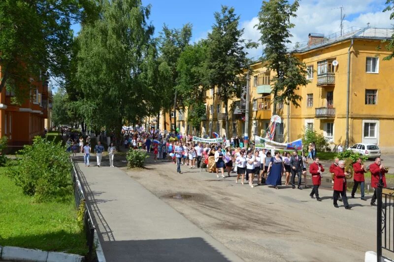 Погода в константиновском ярославской. Посёлок Константиновский Ярославская область. Ярославская область Тутаевский район поселок Константиновский. Школа искусств поселок Константиновский Тутаевский район. Поселок Константиновский Ярославль.