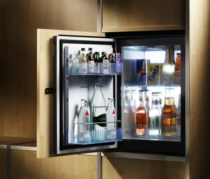 мини бар в гостинице. холодильник в номер гостиницы. мини холодильник mini fridge. мини бар в номере отеля. холодильник для гостиницы.