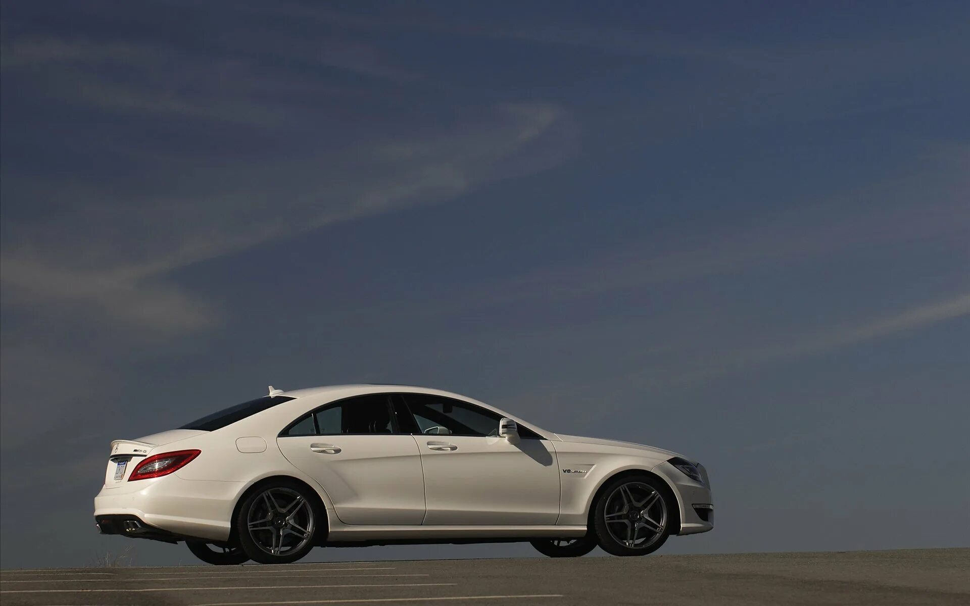 Mercedes Benz CLS 63 AMG. Мерседес банан CLS 63 AMG. Мерседес Бенц ЦЛС 63 АМГ. Mercedes Benz CLS 63 AMG 2015. Цлс венгалби фото