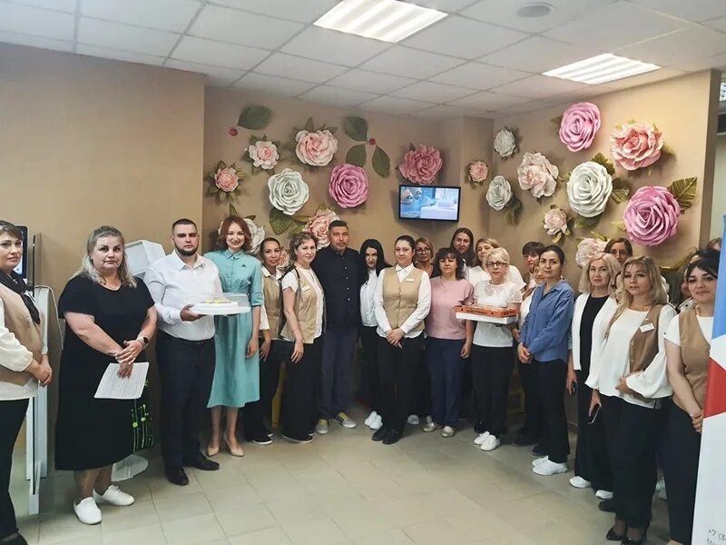 Директор мфц мегион фото. Мфц мегион. Мфц мегион. Мегион победы 7. Мфц на гражданском пр.