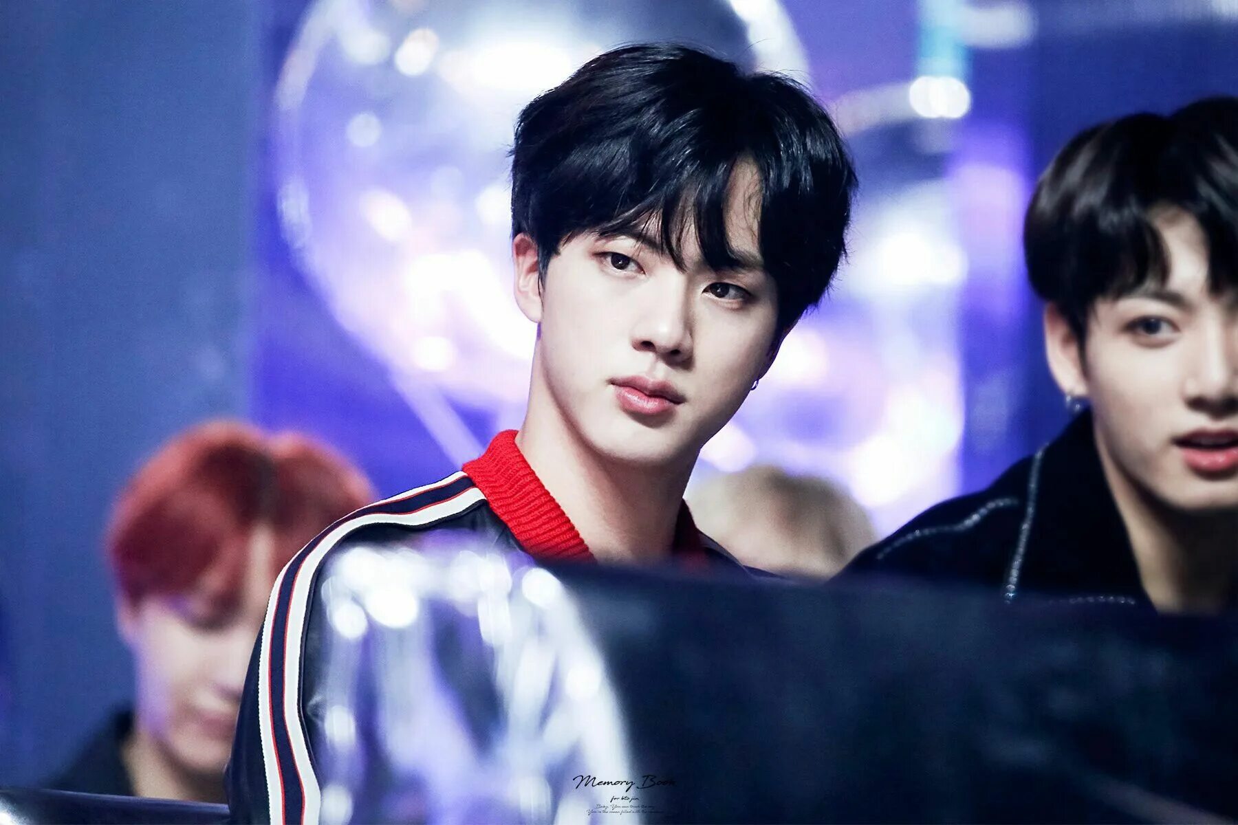 Shiningawards com most handsome bts member updated. Kim Seok Jin. Всемирный красавчик БТС. Всемирный красавчик Джин из БТС.