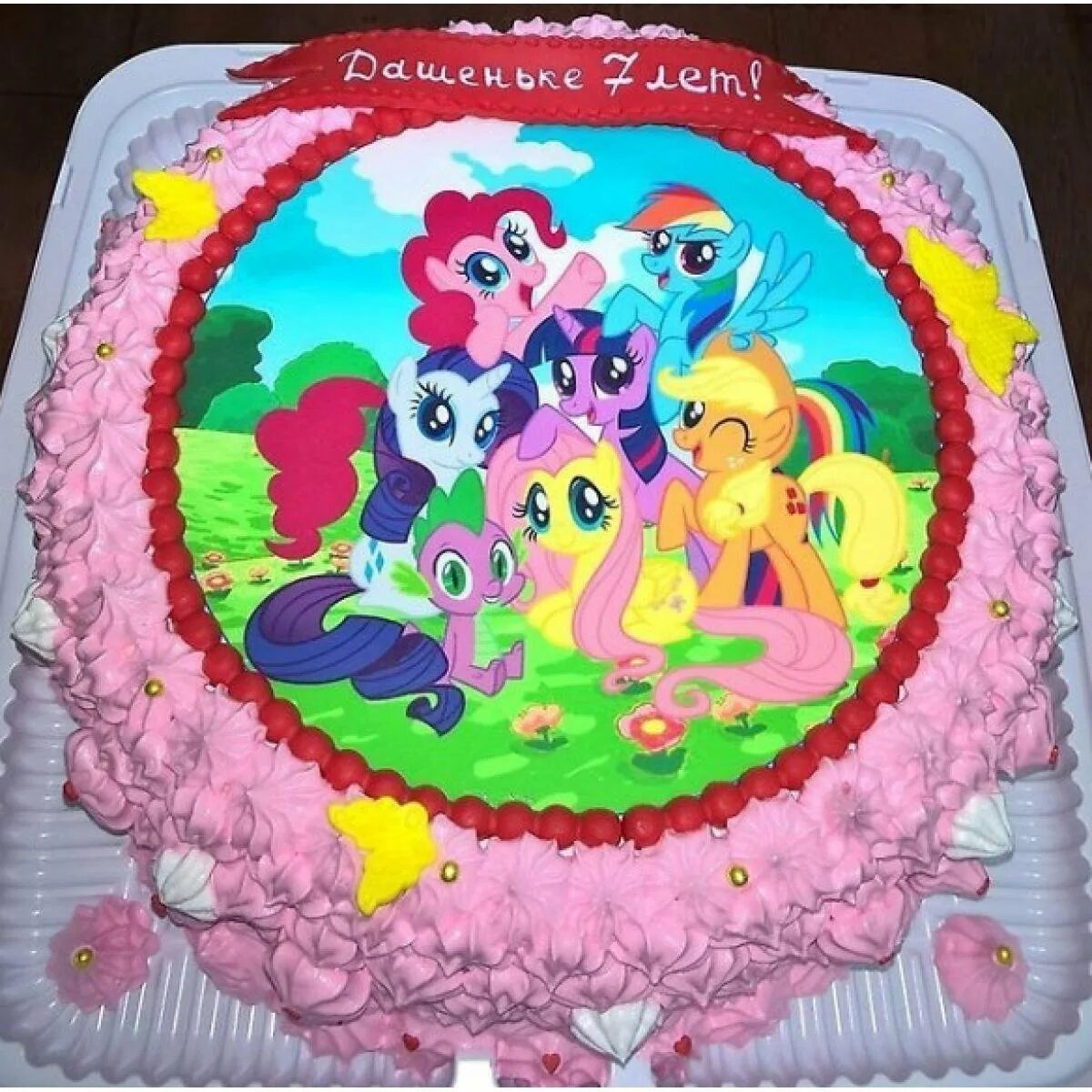 Украшение торта пони. Украшение торта с вафельной картинкой. Торт my little Pony. Торт с пони. Вафельная картинка как положить