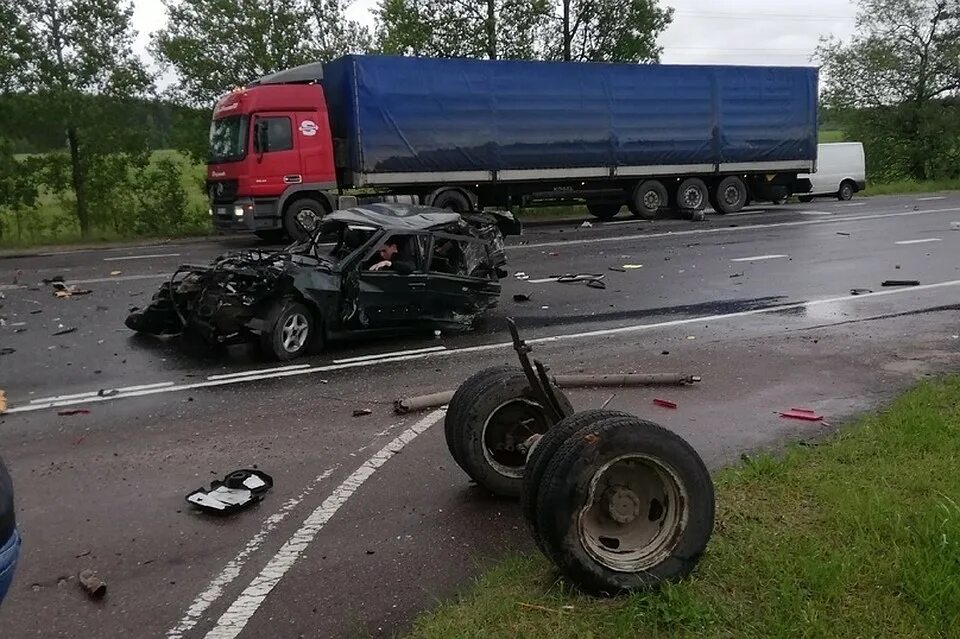 Новости брянской области на сегодня происшествия. Аварии в Брянской области. Страшная авария под Брянском.