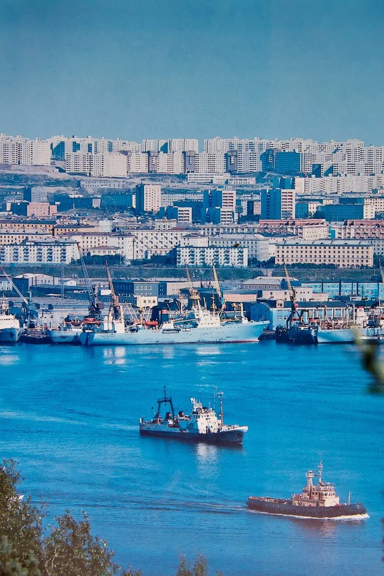 Мурманск панорама. Мурманск столица заполярья зима. Мурманск город полярный. Мурманск столица арктики книга. Мурманск в кн.