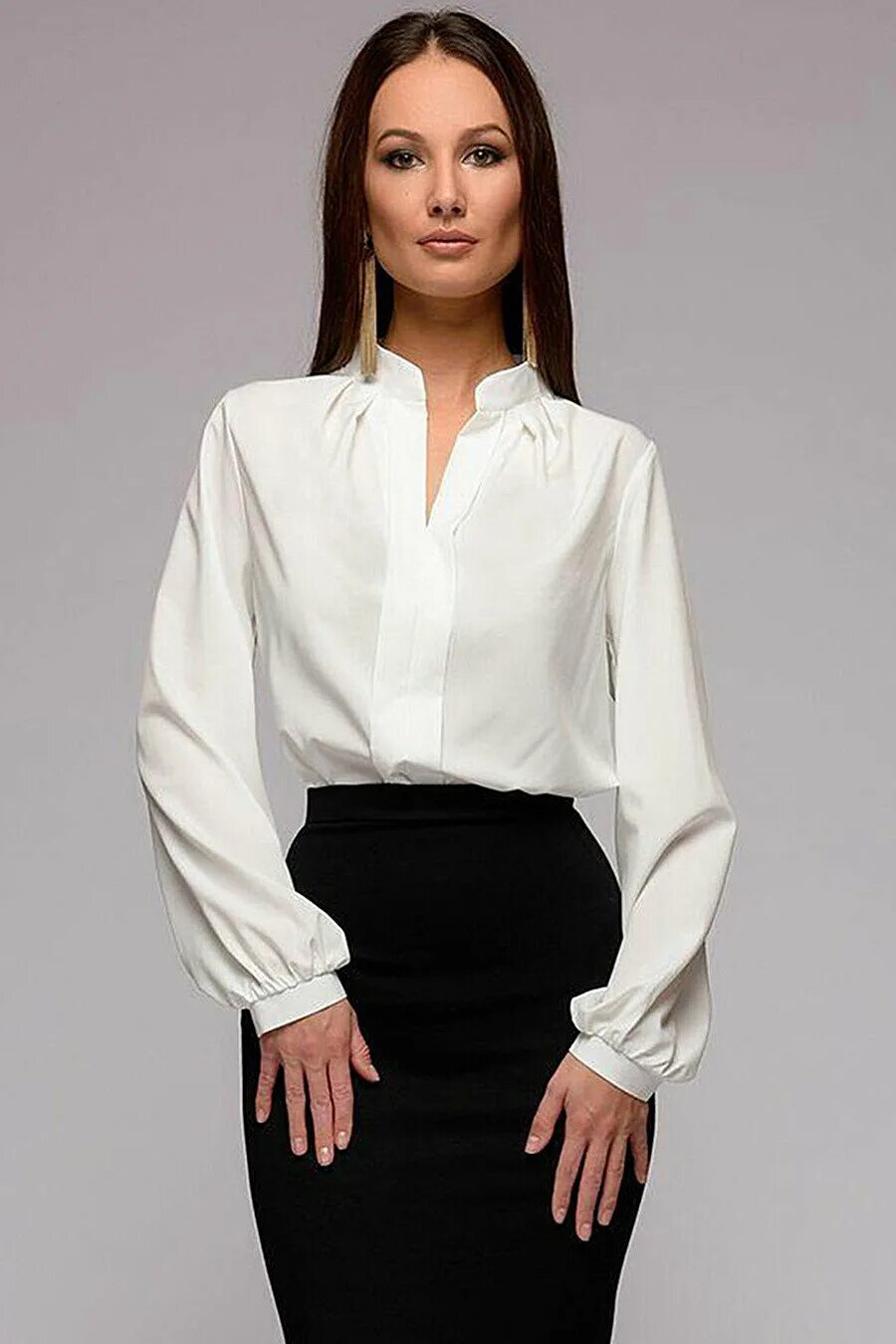 Белая блузка. Классическая блузка женская. Нарядные блузки для женщин. Женщина в блузке. Блузка для офиса
