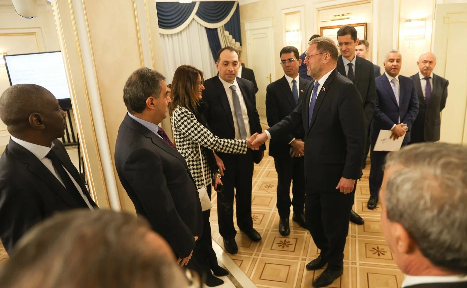 дипломатическая миссия. глава дипломатического представительства иностранных государств. глава дипломатического представительства иностранных государств. глава дипломатического представительства иностранных государств. глава дипломатического представительства иностранных государств.