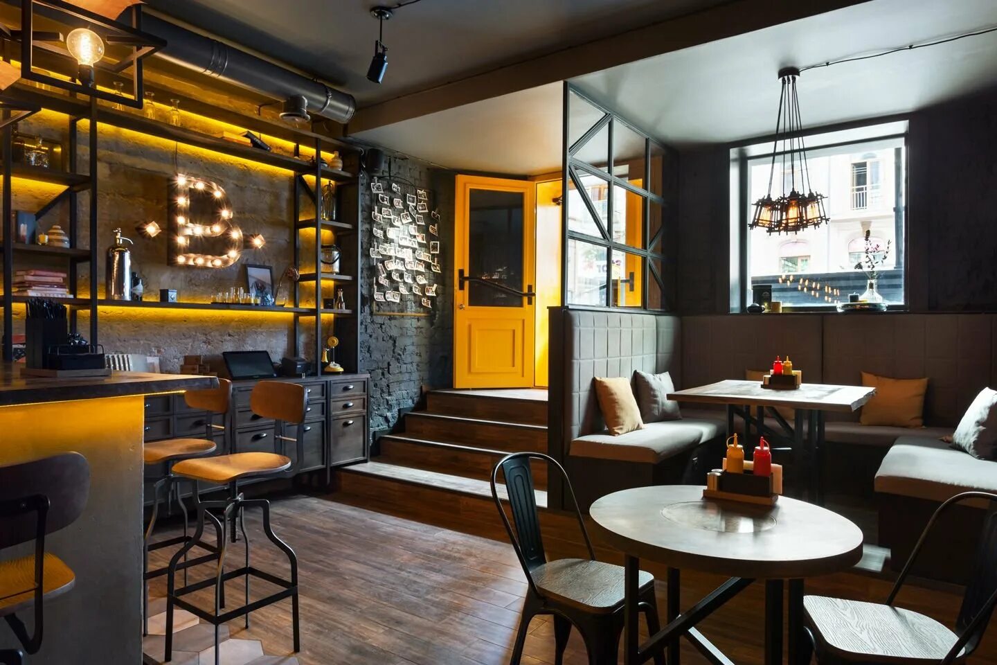 Бар в стиле лофт. Бар Loft Design Interior. Кофейня в стиле лофт. Интерьер кафе в стиле лофт.
