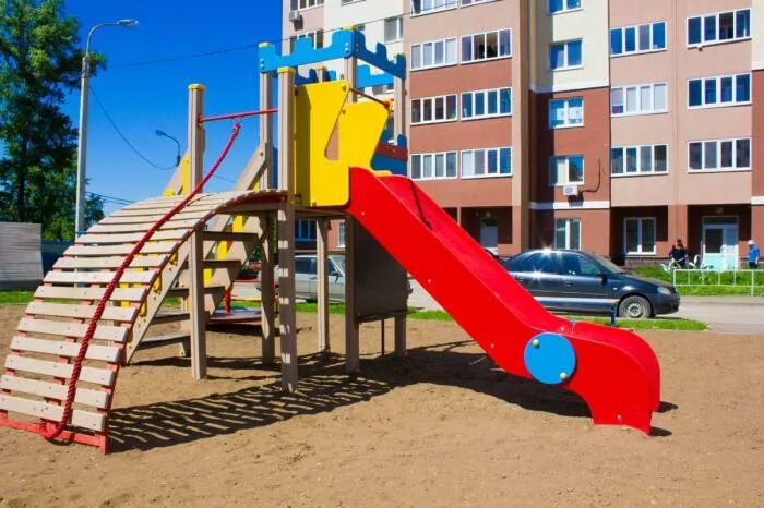 Безопасный детский площадка. Детская площадка доктор юрьева. Современная детская площадка в уфе. Игровые площадки уфа. Игровые площадки уфа.