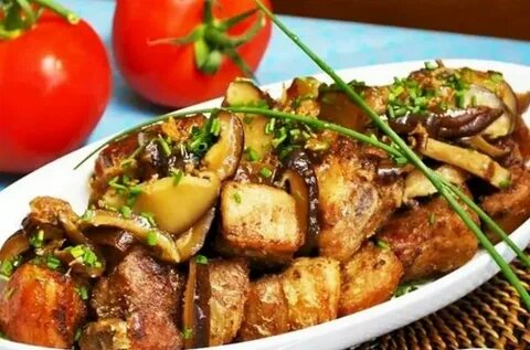 Мясо с грибами и баклажаном