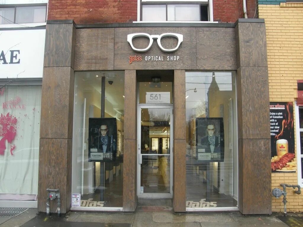 Очки вывеска. Optician&#039;s shop. optical shop. ремонт очков вывеска. солнцезащитные очки реклама вывеска.