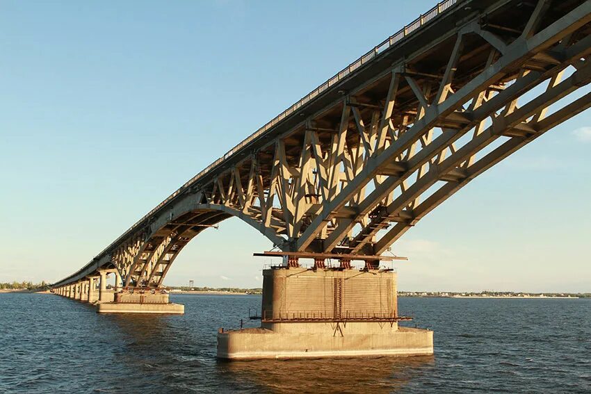 Волга мост энгельс. Саратов мост. Мост через Волгу Саратов Энгельс.